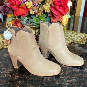 Mia Tan Soft Kodi Square Toe Slip On Ankle Bootie Size 6 1/2
